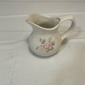 Pfaltzgraff  Tea Rose Design Creamer